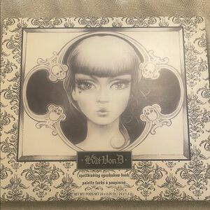 Kat Von D Spellbinding Eyeshadow Book